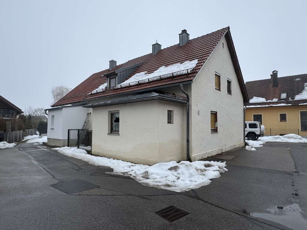 Immobilie in Bach an der Donau - Toll zu sanierende DHH im Dornröschenschlaf - Bild 0