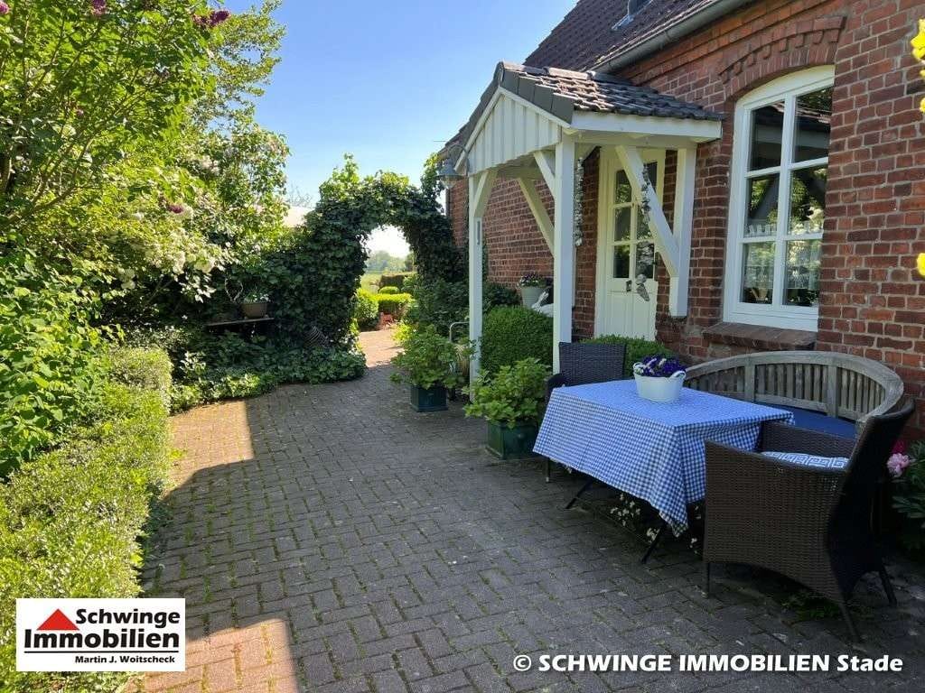 Immobilie in Krummendeich - Einziehen und Wohlfühlen: 130 m² Landhaus in Krummendeich an der Elbe zu verkaufen. - Bild 4