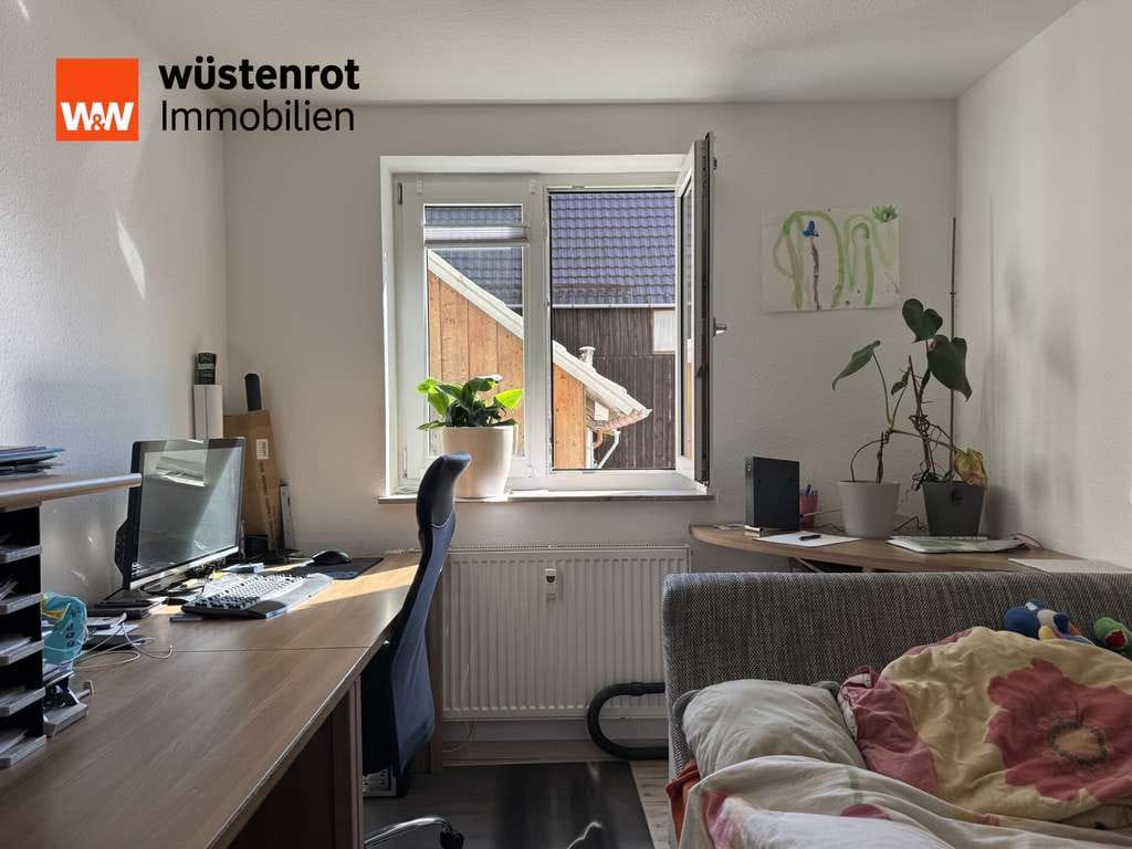 Immobilie in Empfingen - Einziehen oder investieren – 2-Zimmer-Wohnung mit Balkon und Tiefgaragenstellplatz - Bild 4