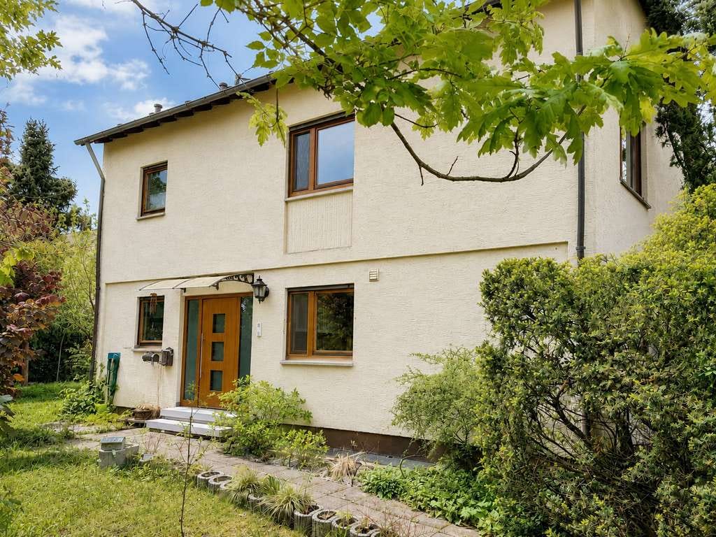 Immobilie in Aspach - Modern. Großzügig. Familienfreundlich.
Einfamilienhaus mit großem Garten - Bild 0