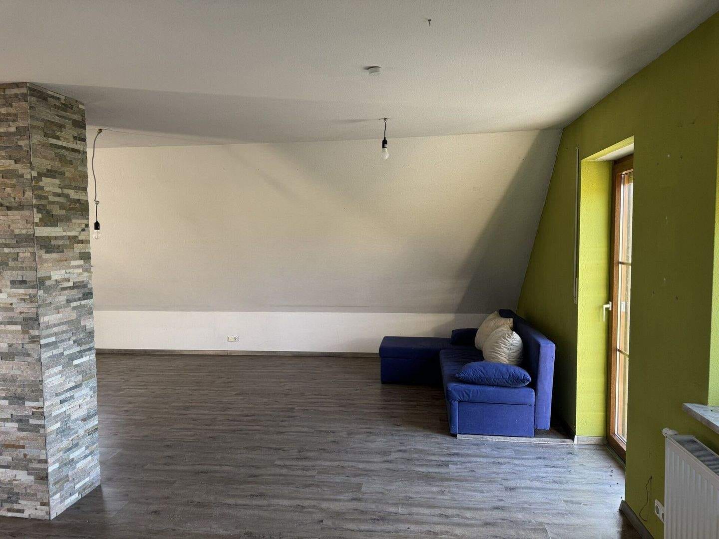 Immobilie in Weisendorf - Gemütliche 2,5-Zimmer DG Wohnung mit Balkon und Traumaussicht in ruhiger Lage - Bild 3