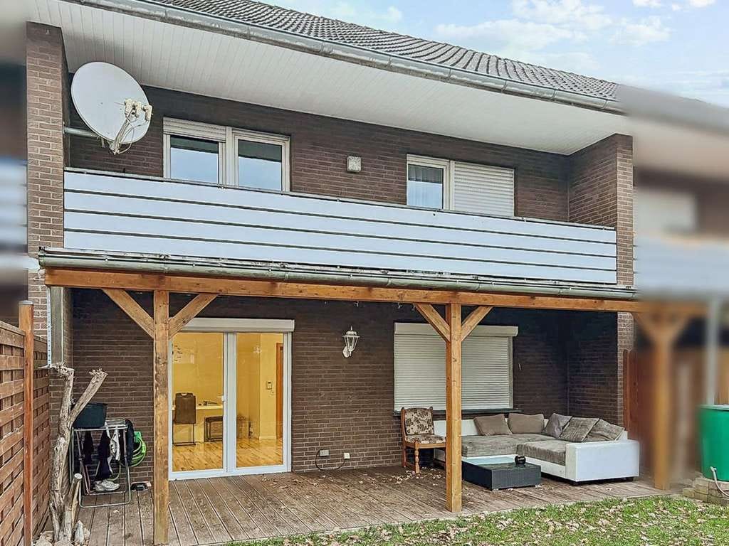Immobilie in Cloppenburg - Durchdachte Aufteilung - Gut gelegenes und bezugsfreies Reihenmittelhaus in Cloppenburg - Bild 2
