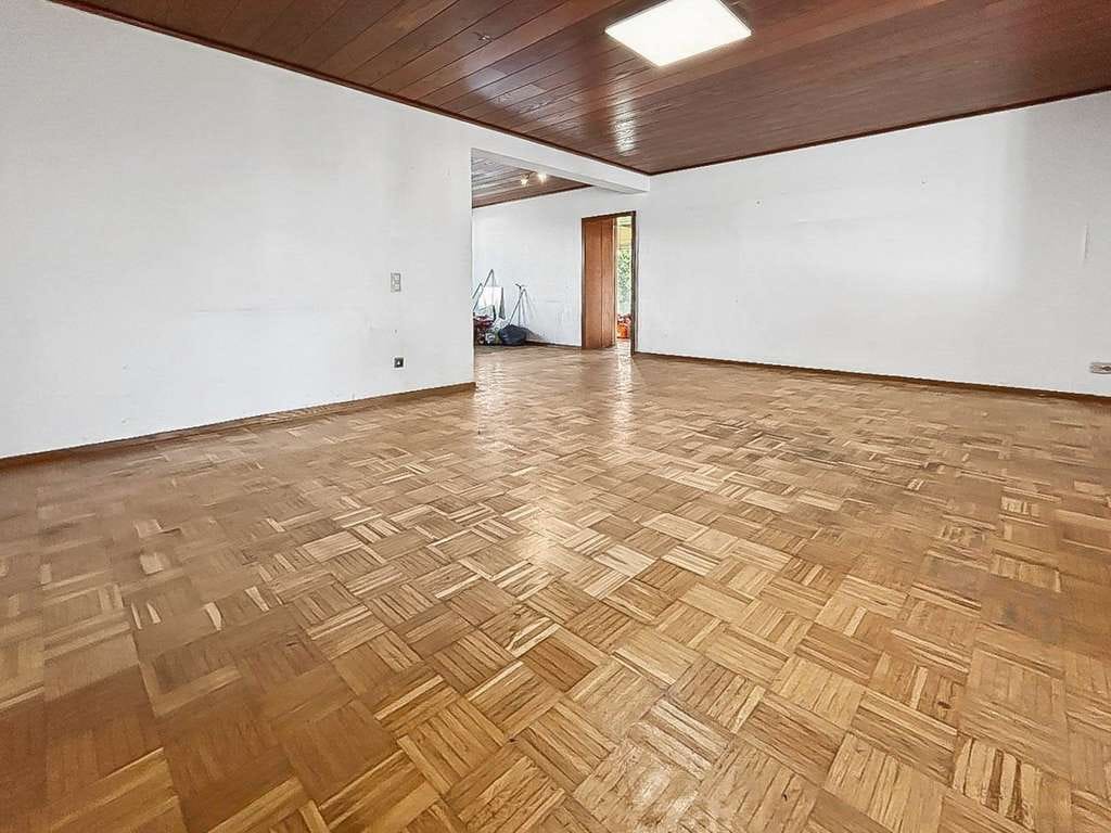 Immobilie in Rheinberg - Reihenendhaus mit großem Grundstück in Rheinberg/Orsoyerberg - Bild 2