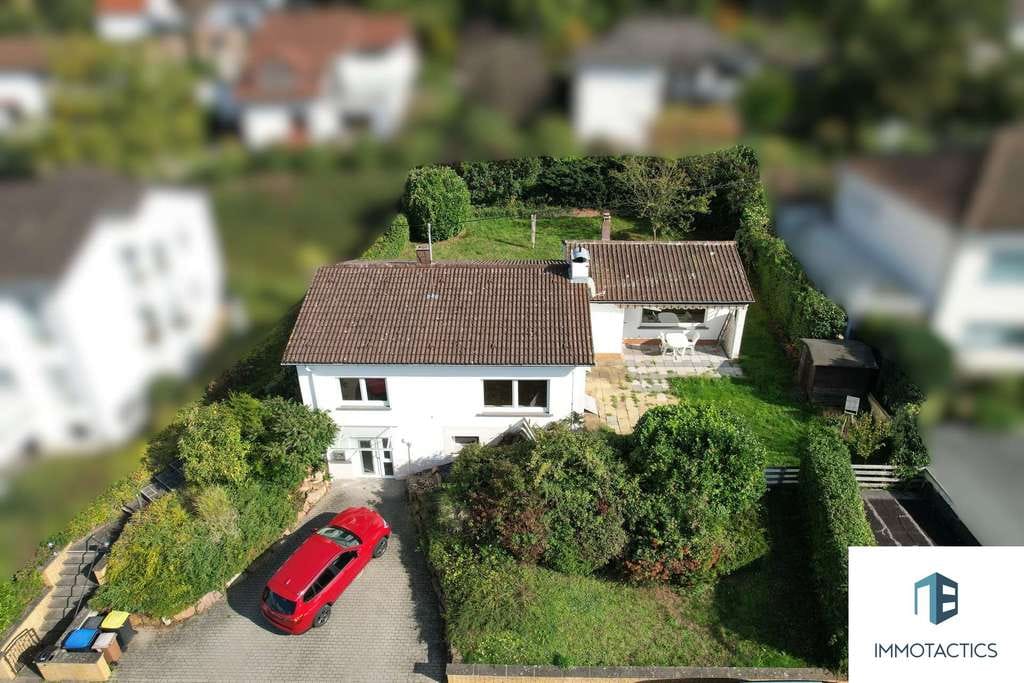 Immobilie in Hargesheim - Freistehendes Einfamilienhaus in Hargesheim mit großem Garten & Garage – ab sofort bezugsfrei - Bild 0