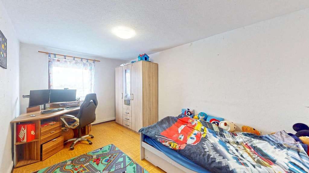 Immobilie in Waldburg - Handwerkertraum: Doppelhaushälfte in Waldburg-Egg mit Alpenblick & 2 Garagen - Bild 4