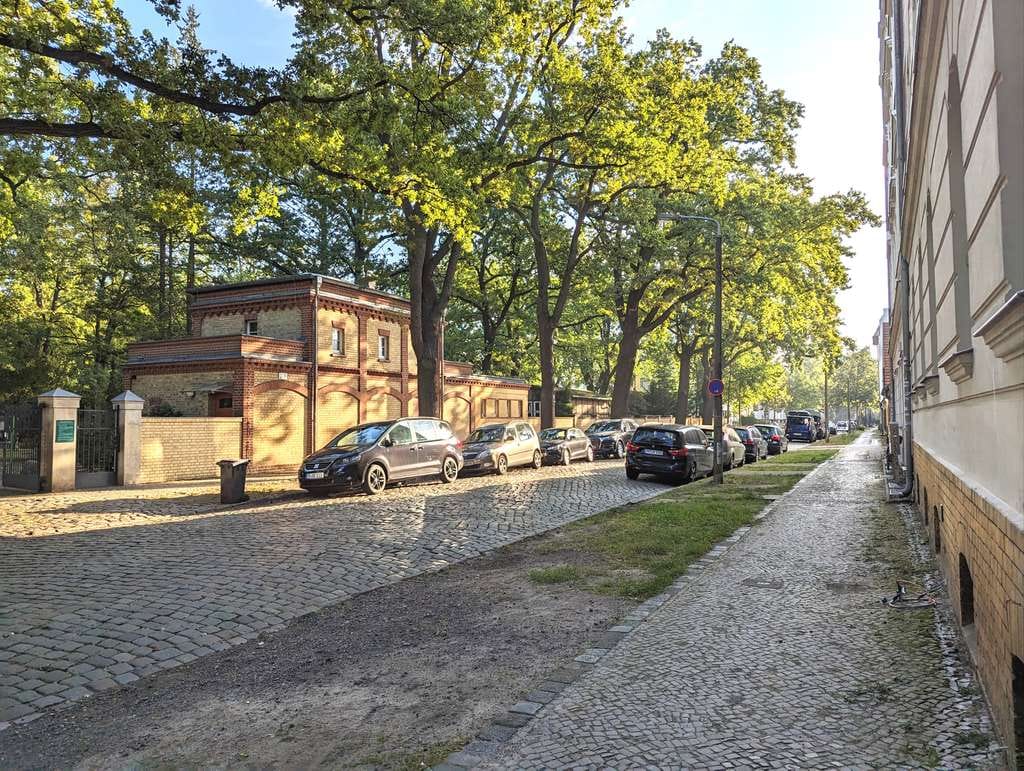 Immobilie in Potsdam - Vermietete 2-Zimmer-Altbauwohnung zur Eigennutzung oder Kapitalanlage! TOPLAGE Babelsberg! - Bild 2