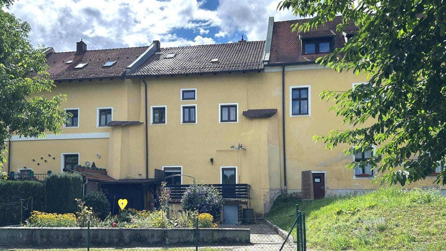 Immobilie in Bogen - Historisches Reihenhaus in unmittelbarer Nähe des Klosters Oberalteich bei Bogen - Bild 4