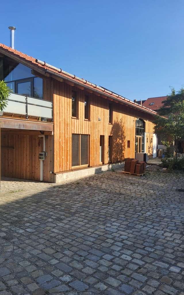 Immobilie in Vogtareuth - Energetisch saniertes Bauernhaus in Vogtareuth / Zuhäusl - Bild 0