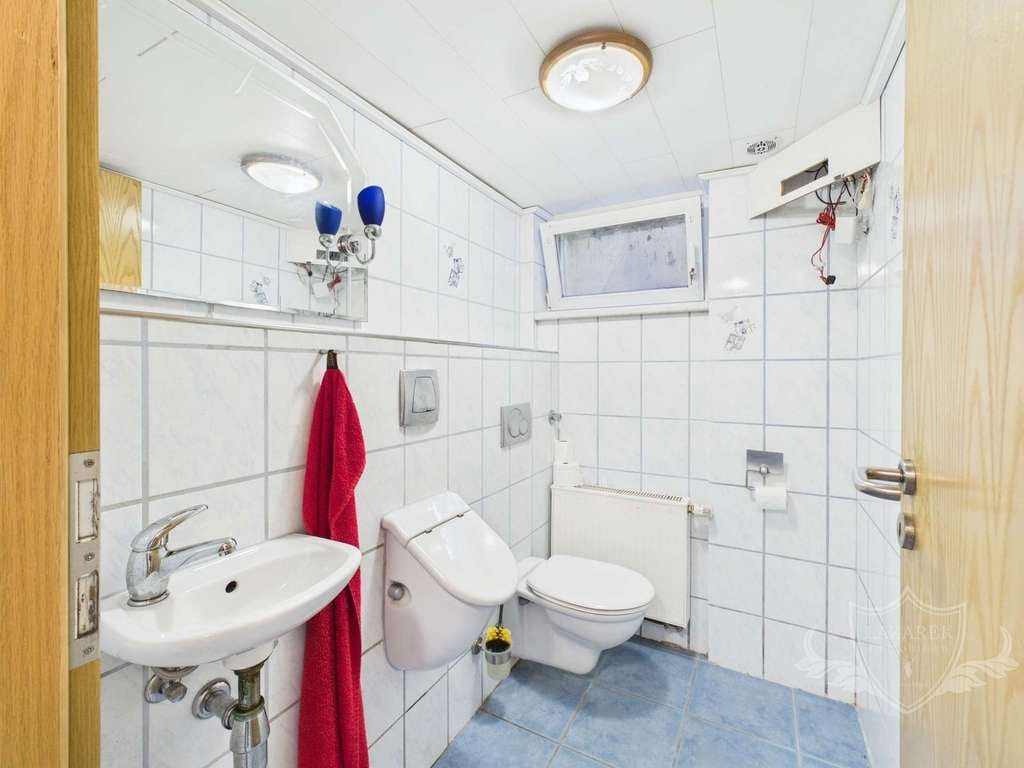 Immobilie in Lüdenscheid - Reihenendhaus mit grossem Garten und viel Platz - Bild 4