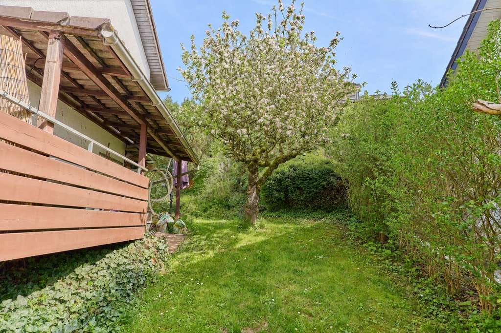Immobilie in Wiesenbach - Wiesenbach: MFH mit Garten & Talblick – ideal für Eigennutzer, Anleger und Mehrgenerationenwohnen - Bild 4