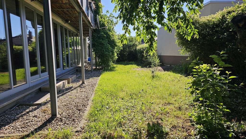 Immobilie in Wachenheim an der Weinstraße - Lichtdurchflutete Eigentumswohnung mit großem Gartenanteil in ruhiger, gesucher Lage ! - Bild 2