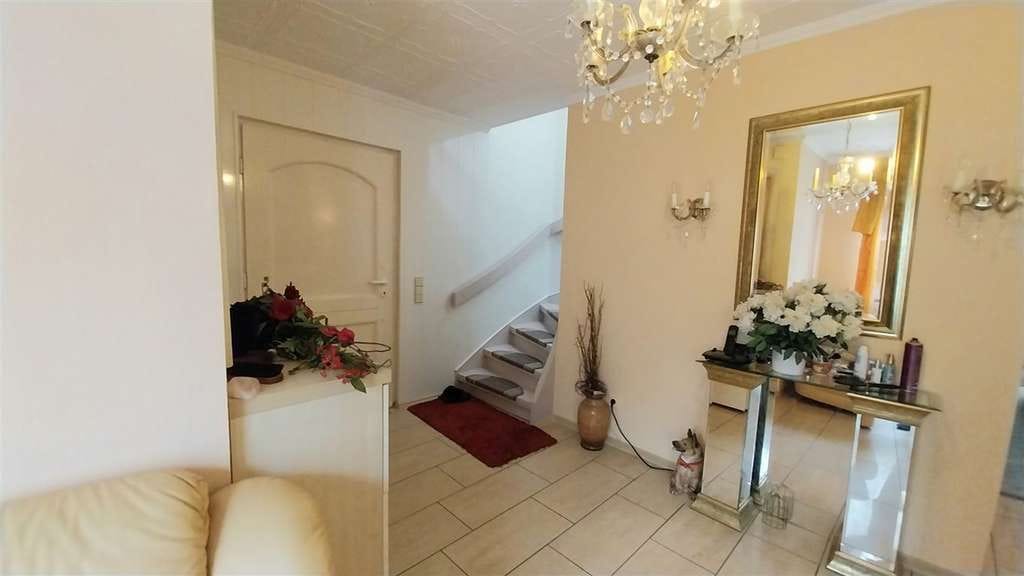 Immobilie in Lauchheim - Einfamilienhaus mit Platz für neue Erinnerungen! - Bild 3
