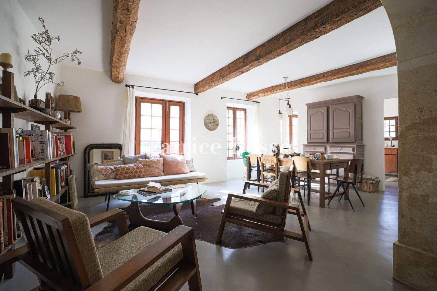 Immobilie in Niederaichbach - A fully renovated village house with a court and studio apartment, between the towns of Vaison-la-Romaine and Grignan, in France's Vaucluse department - Bild 3