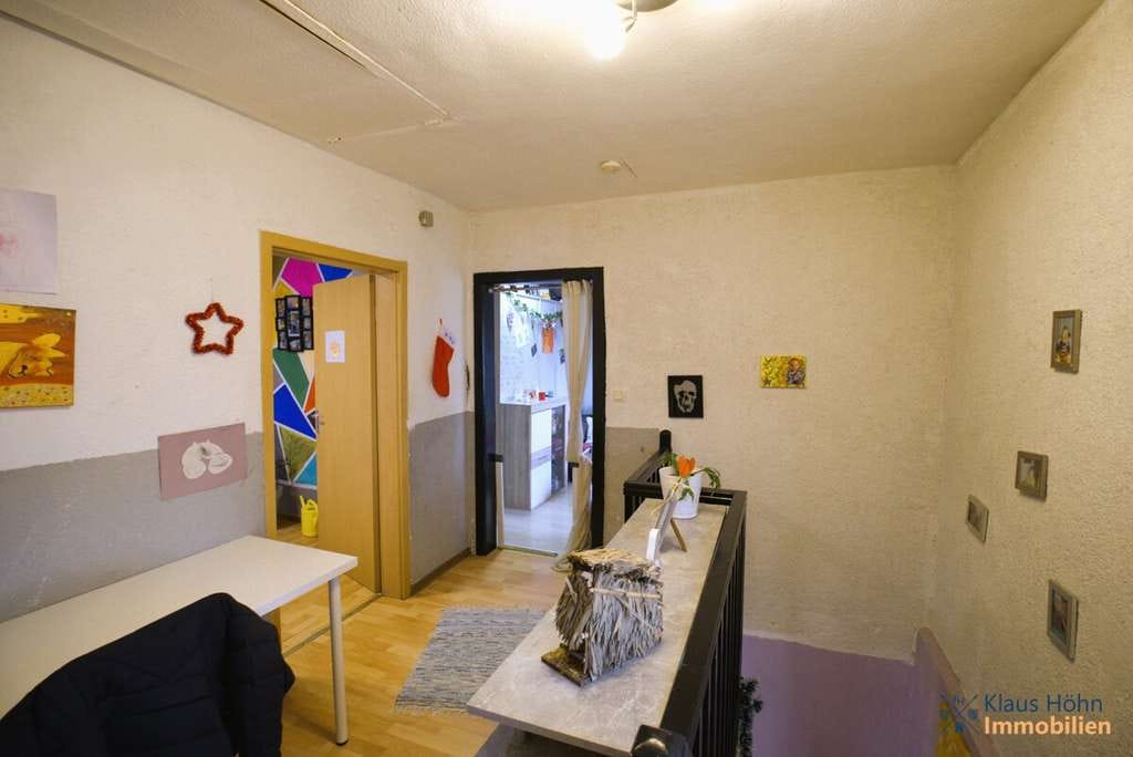 Immobilie in Waldbrunn - ANGEBOTSVERFAHREN - Attraktives Sanierungsprojekt: 
Zweifamilienhaus als ideale Kapitalanlage - Bild 1