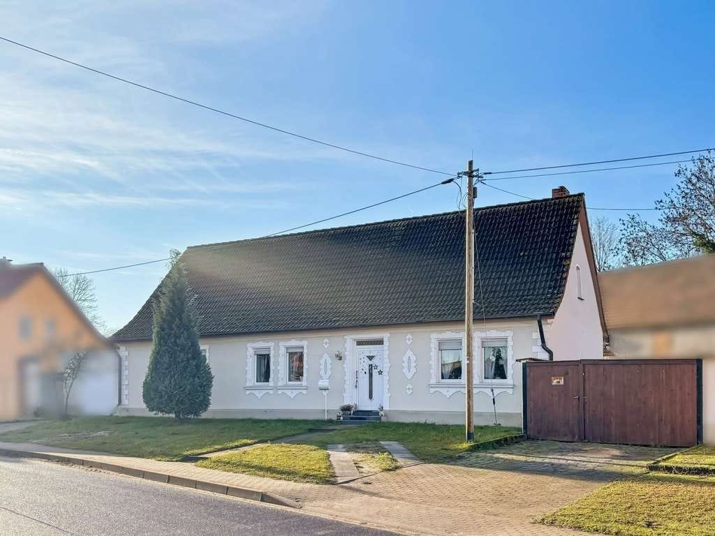 Immobilie in Möckern - Familienfreundliches Wohnhaus mit großem Garten und viel Platz für gemeinsame Zeit in Wörmlitz - Bild 0