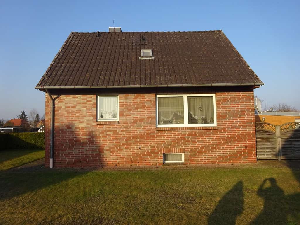 Immobilie in Brome - Gepflegtes Einfamilienhaus mit Garten, Keller und Garage – perfekt für Familien - Bild 2