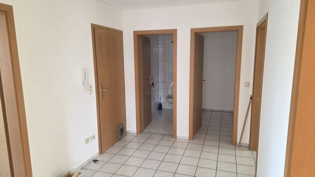 Immobilie in Wang - Eigentum statt Miete – ansprechende DGWohnung (1.OG) in ruhiger Lage im Einzugsgebiet von Moosburg - Bild 2