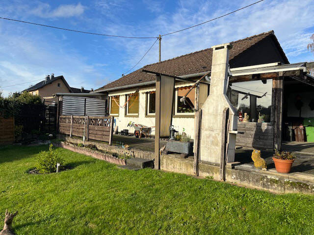 Immobilie in Waldbröl - 51545 Waldbröl-Nähe         VIP-1470-26           Einfamilienhaus -DHH mit zwei Wohneinheiten; 2 Garagen u - Bild 3