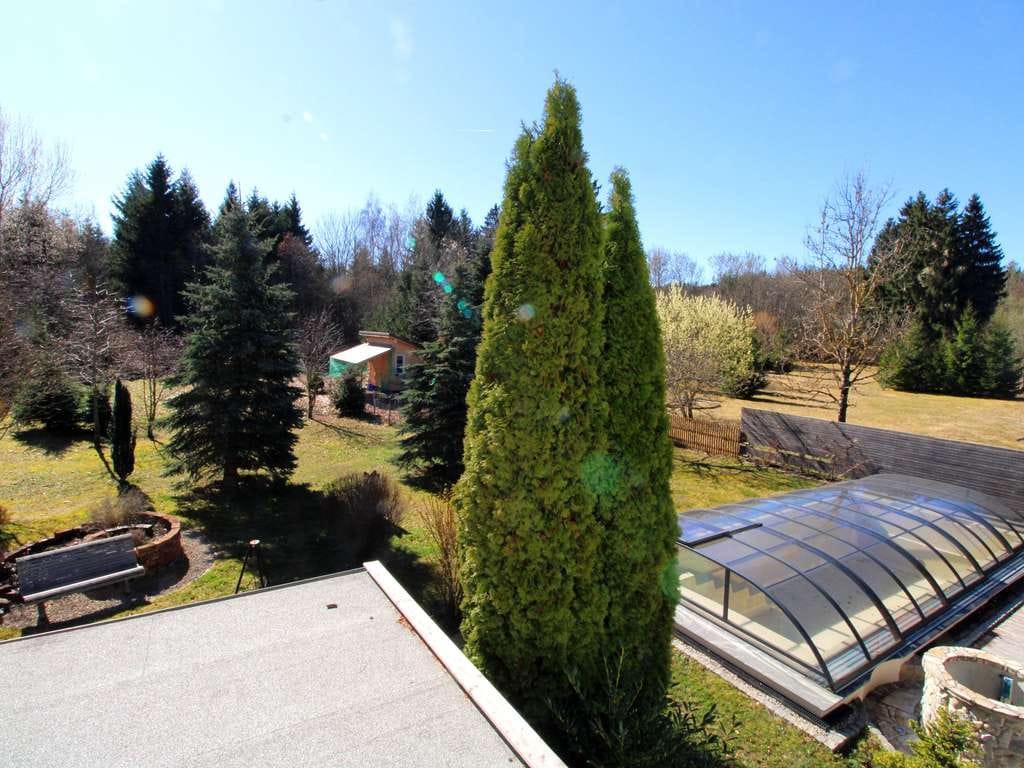 Immobilie in Kinsau - Exklusiv Arbeiten und Wohnen mit Pool und Weitblick - Bild 1