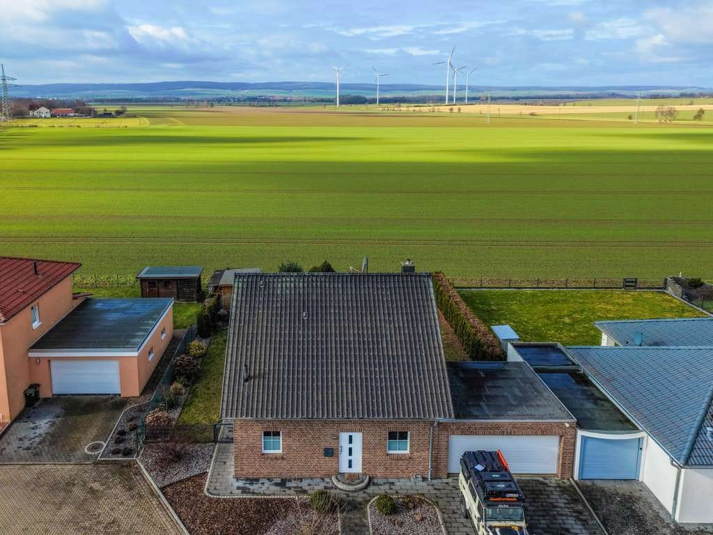 Immobilie in Haverlah - Neuwertiges, bezugsfertiges Haus mit einzigartiger Aussicht - Bild 1