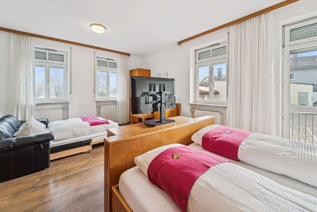Immobilie in Sankt Wolfgang - Lichtdurchflutete Wohnung mit 2 Balkonen - Bild 2