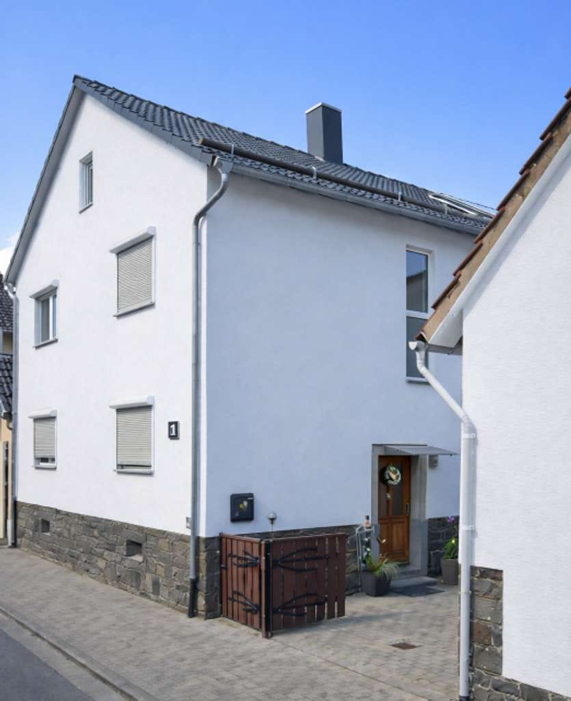 Immobilie in Brensbach - Modernes Wohnen in Brensbach: Elegantes Haus mit 6 Schlafzimmern und gehobener Ausstattung - Bild 0