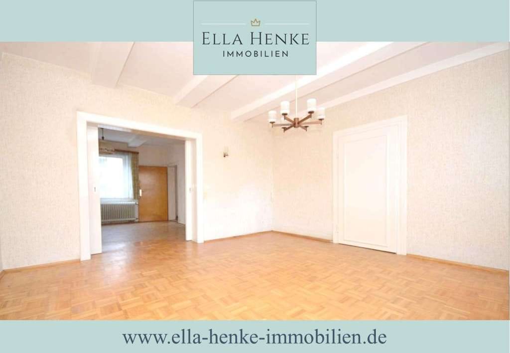 Immobilie in Langelsheim - Großes, charmantes Fachwerkhaus zum Sanieren mit Mini-Garten + Garage. - Bild 0