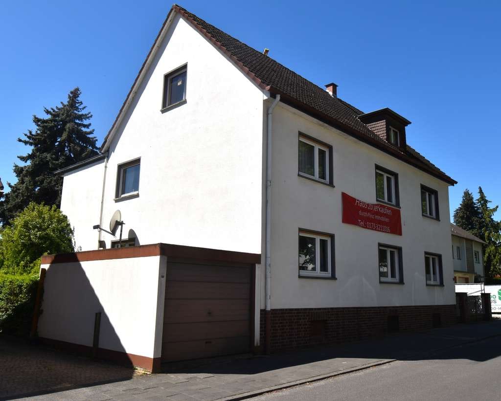 Immobilie in Kriftel - Freistehend & vollständig frei: Großzügiges Zweifamilienhaus mit Ausbau- und Erweiterungspotenzial - Bild 2