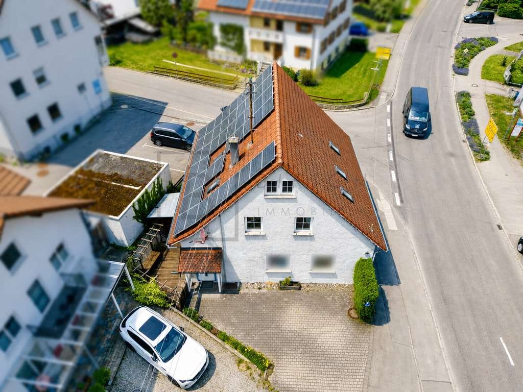 Immobilie in Aitrach - Galeriewohnung im Fachwerkstil – 5 Zimmer mit Loftcharakter & 2 Stellplätzen - Bild 2
