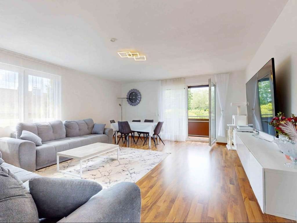 Immobilie in Delbrück - Bezugsfreie, modernisierte 3-Zimmer-Wohnung mit Balkon & Stellplatz in Delbrück-Ostenland - Bild 1