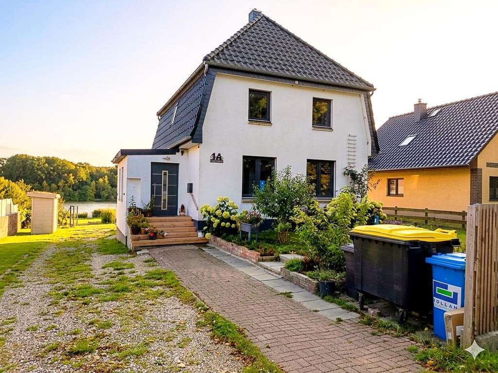 Immobilie in Selmsdorf - Haus am See - Bild 0