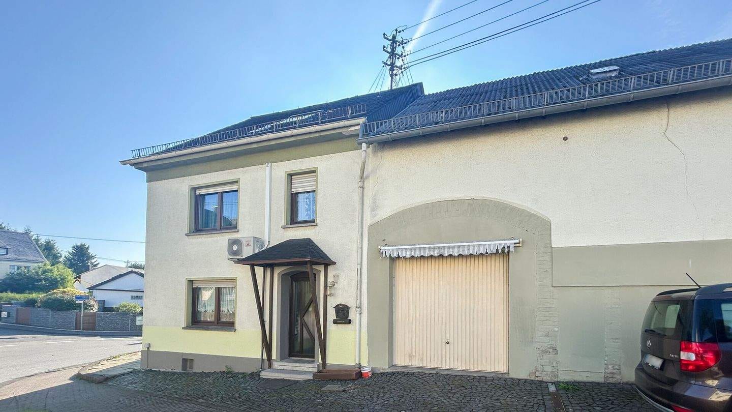 Immobilie in Nauort - Viel Raum für Ideen - Haus mit ca. 115 m² Wohnfläche und großer Scheune in Nauort! - Bild 1