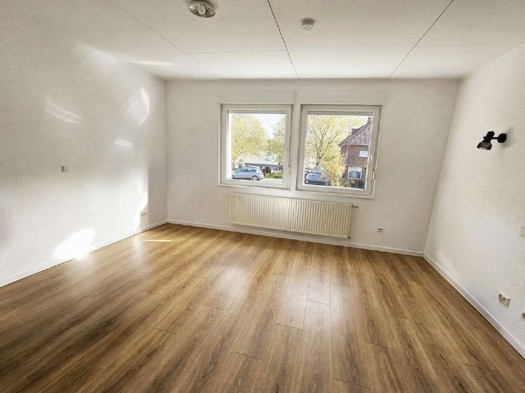 Immobilie in Taunusstein - Freistehendes 1-2 Familienhaus mit sonniger Süd-Terrasse - Bild 4