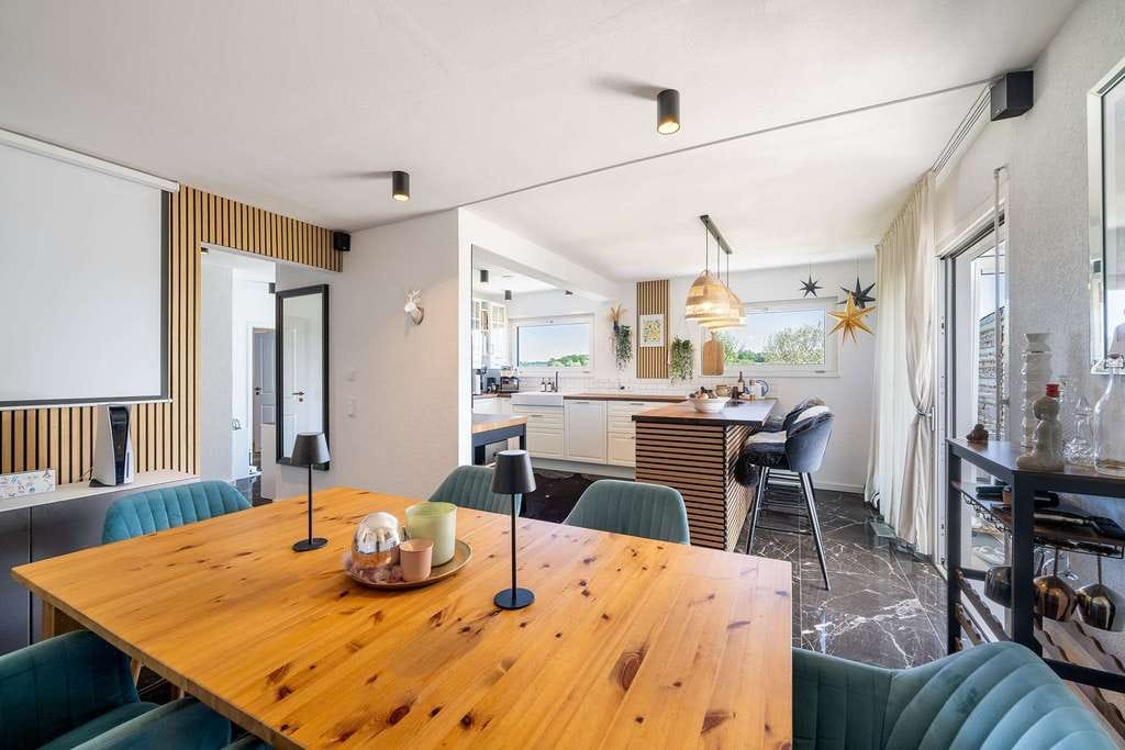 Immobilie in Bockhorn - Exklusive Wohnlösung mit zwei Einheiten, moderner Technik und außergewöhnlichem Lifestyle - Bild 4