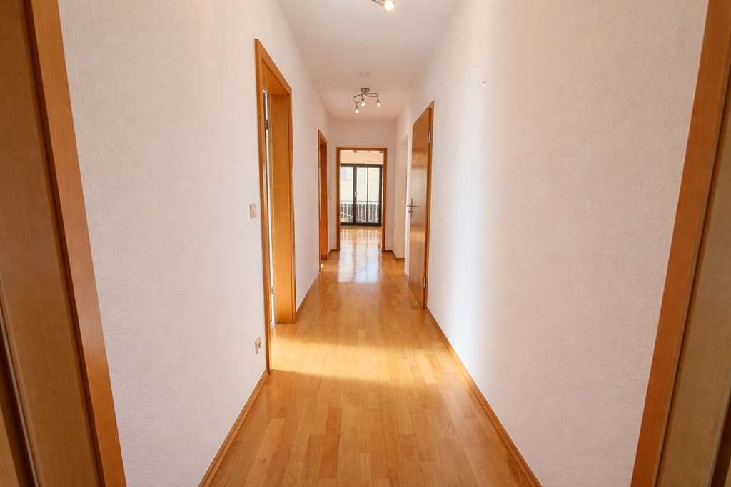 Immobilie in Kernen im Remstal - Geräumige 3-Zimmer-Wohnung mit Charme in zentraler Lage in Kernen - Bild 2