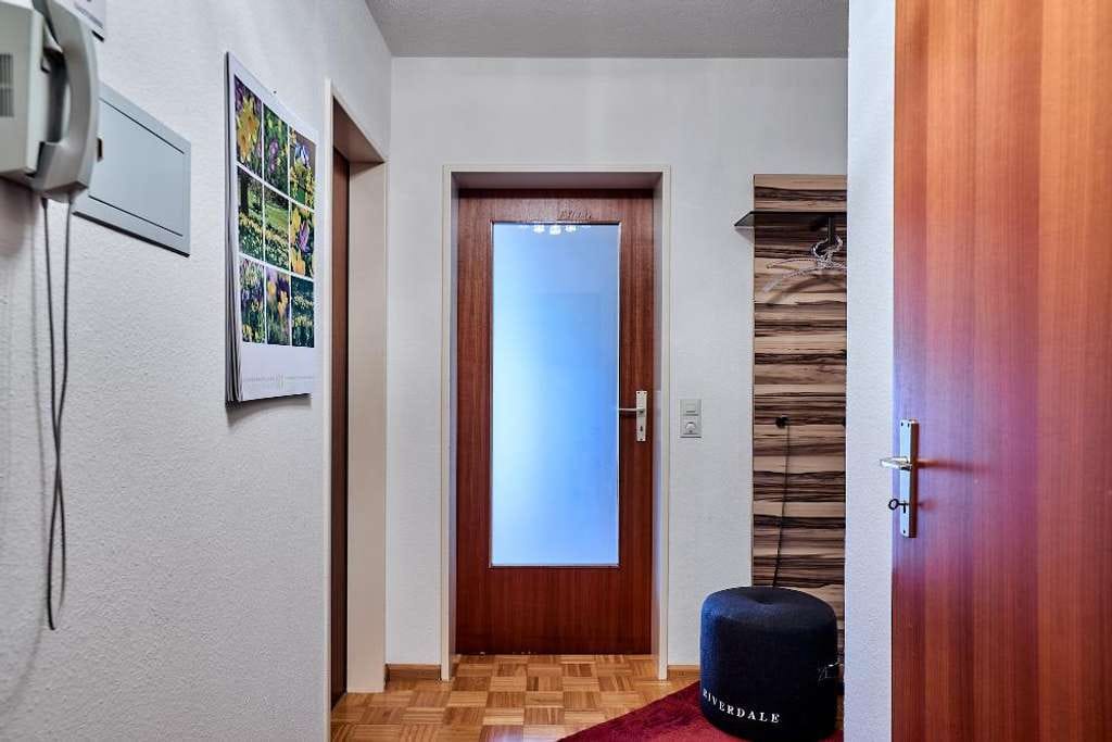 Immobilie in Ühlingen-Birkendorf - Ihre Wohlfühloase in Birkendorf: 3 Zimmer Einbauküche, traumhafter Blick, ruhig und grün! Garage ... - Bild 2