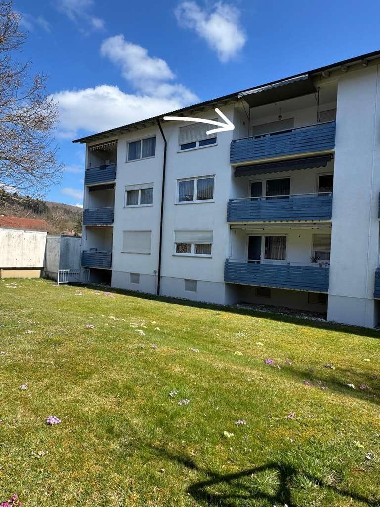 Immobilie in Schelklingen - 3,5-Zimmer-Wohnung mit Design-Bad, Balkon & eigener Garage – Schelklingen - Bild 2