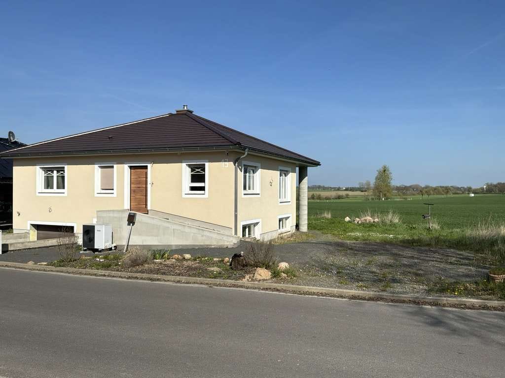 Immobilie in Lossatal - Modernes Einfamilienhaus mit Weitblick ins Grüne - Bild 1