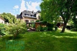 Immobilie in Halle (Saale) - Topsaniertes, ehemaliges Pfarrhaus  - harmonisches Zuhause für Generationen mit flexibler Nutzung - Bild 0