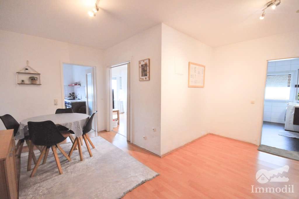 Immobilie in Raunheim - Vermietete 2,5 Zimmer mit Terrasse und Garage in einem kleinen Mehrfamilienhaus - Bild 4