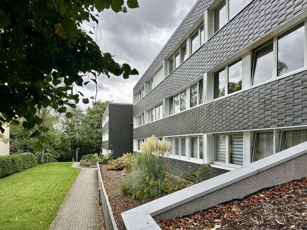 Immobilie in Wermelskirchen - Idealer Einstieg ins Eigenheim! Ansprechende 4-Zi-Wohnung in Wermelskirchen - Bild 1
