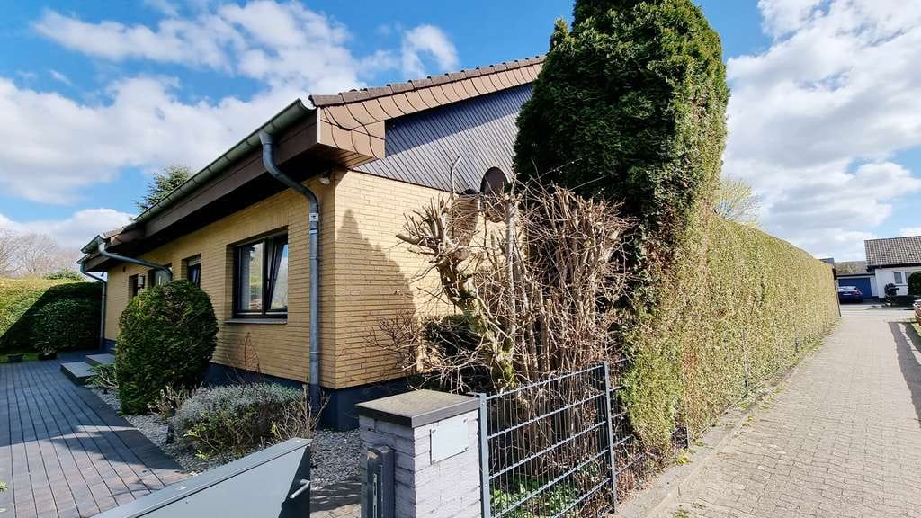 Immobilie in Schloß Holte-Stukenbrock - Raum für Generationen – Ihr neues Zuhause in Schloß Holte! - Bild 4