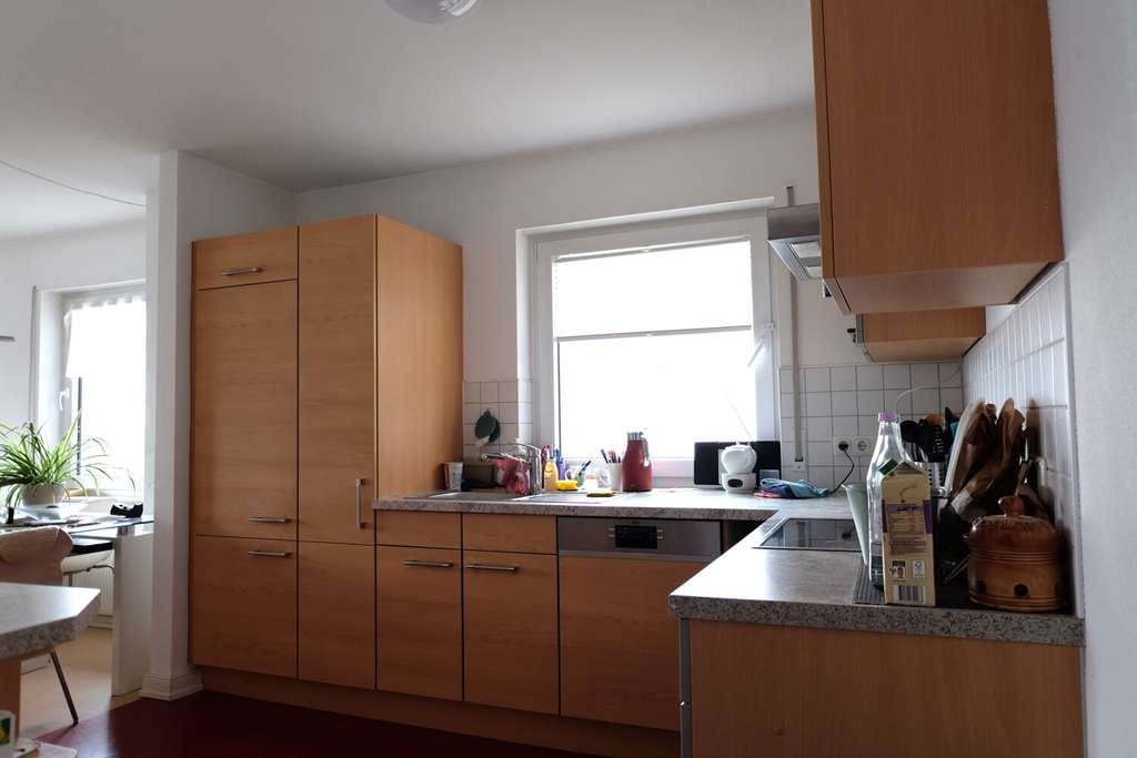 Immobilie in Niedernhausen - Wohnglück mit Kamin und Balkon – Raum für Ihre Lieblingsmomente - Bild 4