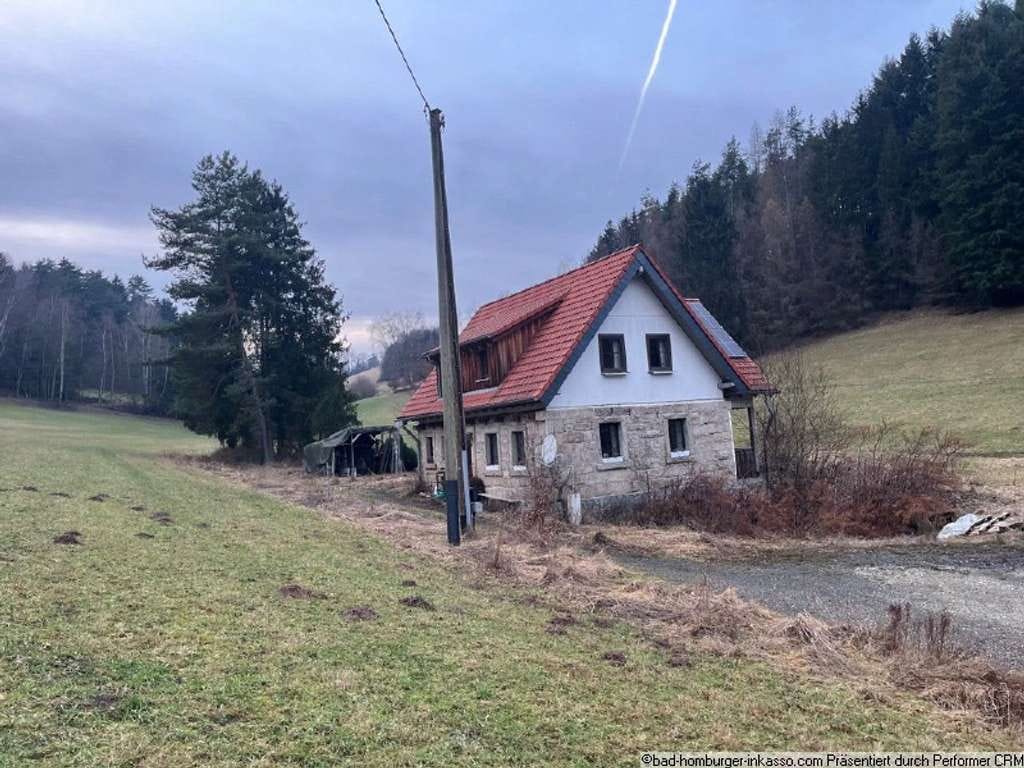 Immobilie in Kronach - Freistehendes Wohnhaus in ländlicher Umgebung! - Bild 2