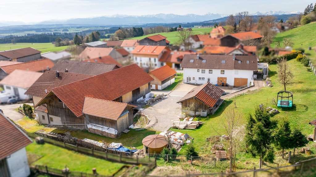Immobilie in Schwabsoien - Bauernhaus mit Tenne und Mehrfamilienhaus in Schwabsoien/Sachsenried - Bild 0