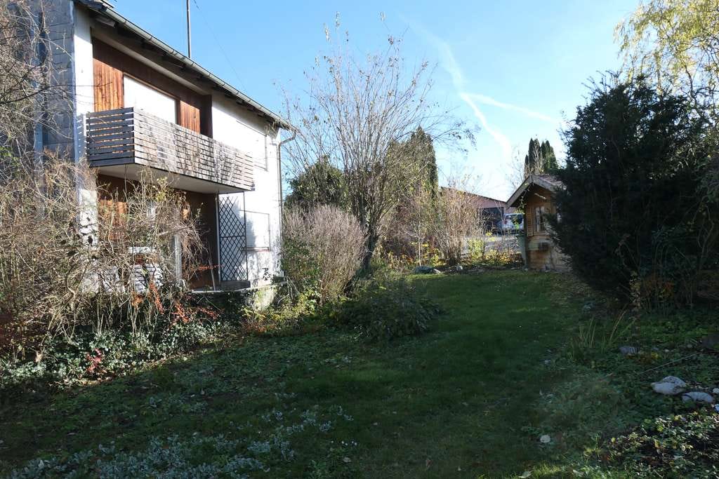 Immobilie in Mainburg - Top Lage! Nähe Salvatorberg! Renovierungsbedürftiges Wohnhaus mit 2 Wohneinheiten und Garagen - Bild 4