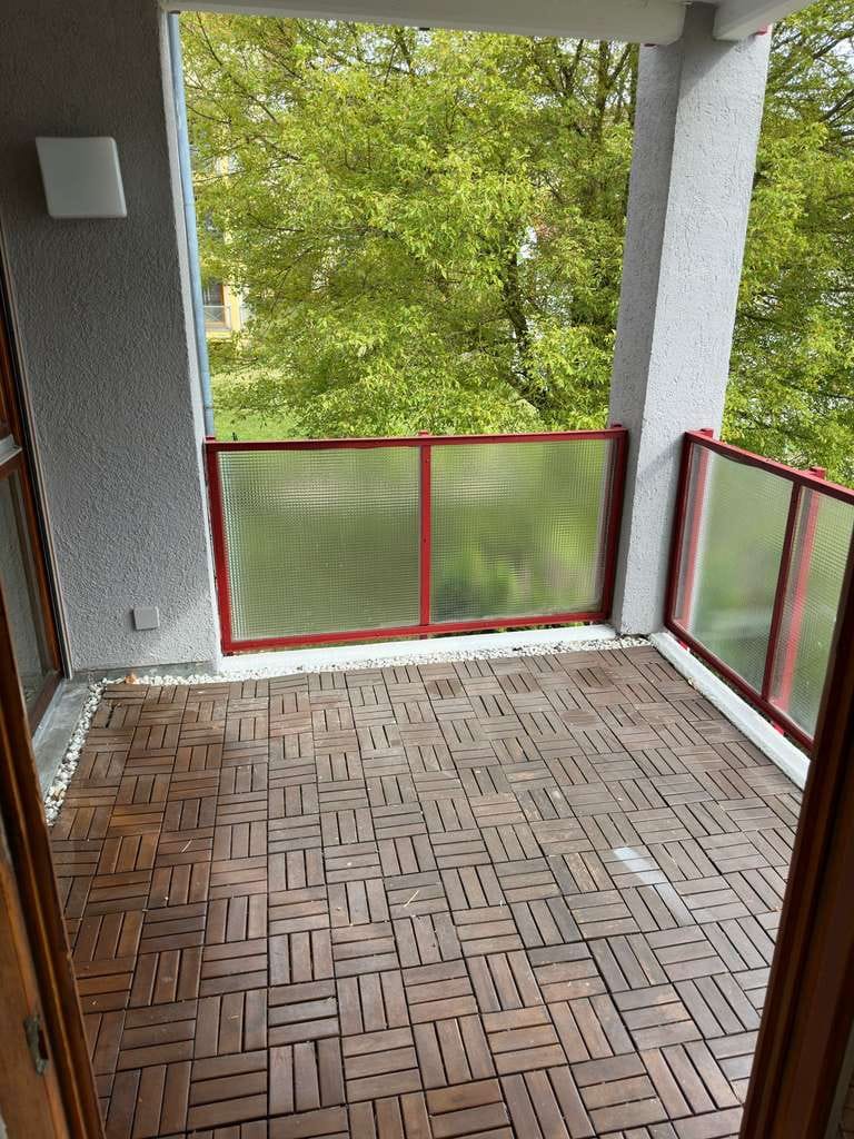 Immobilie in Oberkochen - ****Große 4,5-Zimmer-Wohnung mit Balkon und Garage**** - Bild 3