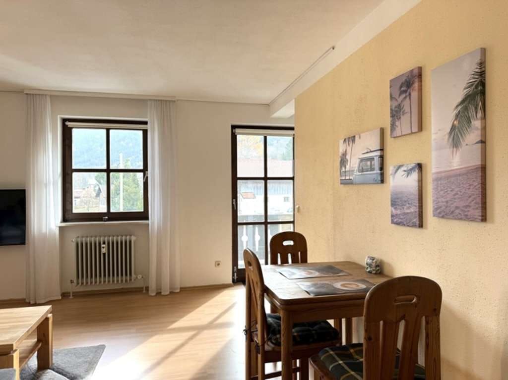 Immobilie in Bad Kohlgrub - Bad Kohlgrub - helle Wohnung mit zwei Balkonen und Bergblick - Bild 3