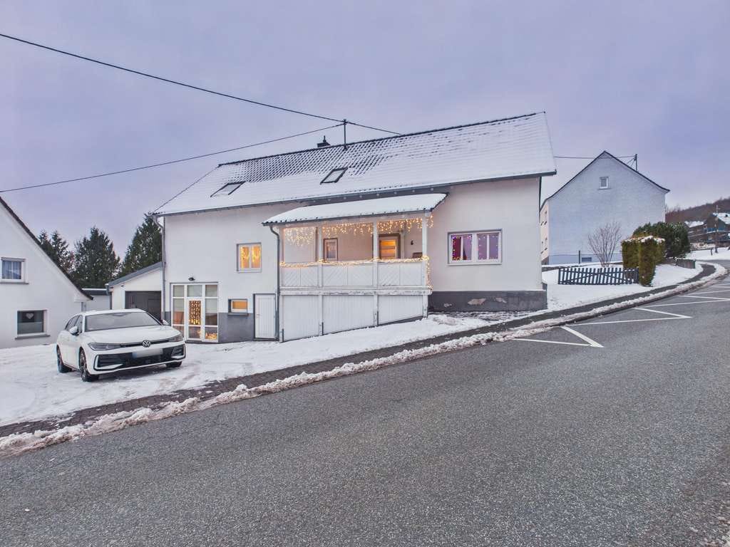 Immobilie in Molzhain - Charmantes Fachwerkhaus mit modernem Komfort! Gemütlich wohnen in Molzhain - Bild 0