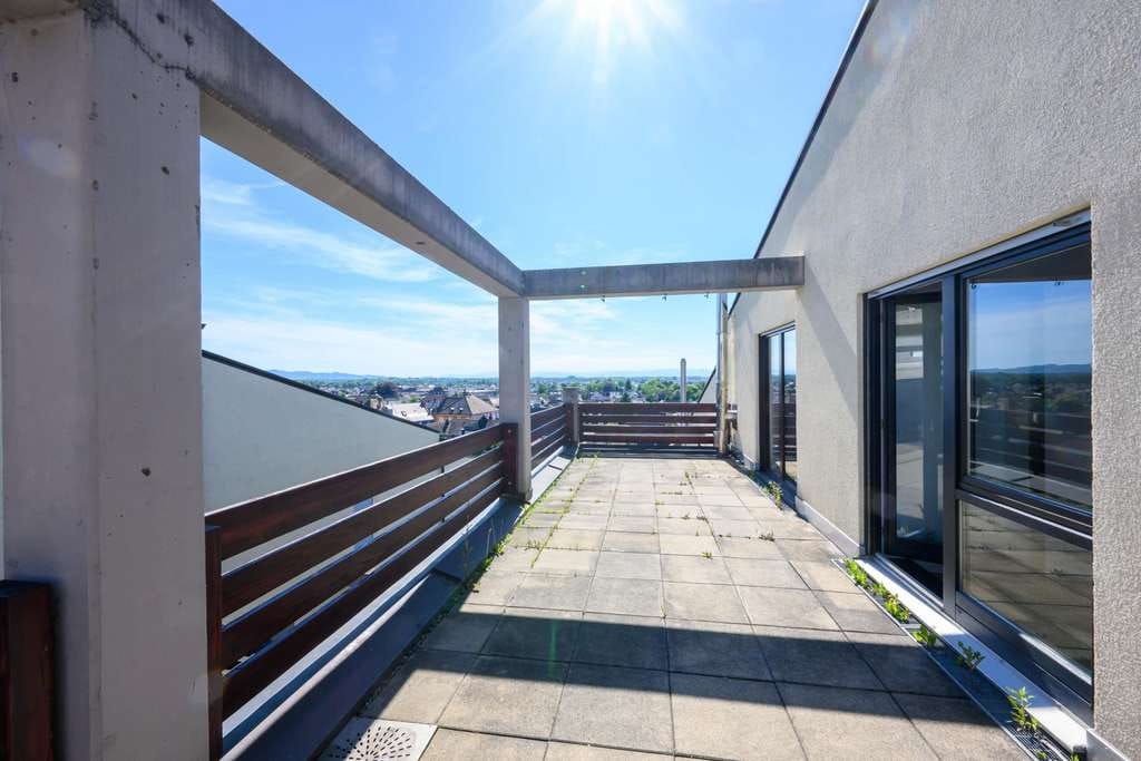 Immobilie in Herbolzheim - Panoramablick inklusive: Großzügiges Zuhause mit Hauscharakter und drei Terrassen - Bild 4
